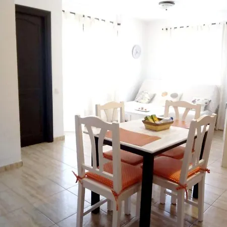 Apartment Apartment With One Bedroom In Corralejo With Balcony And Wifi 800 M From The Beach Corralejo